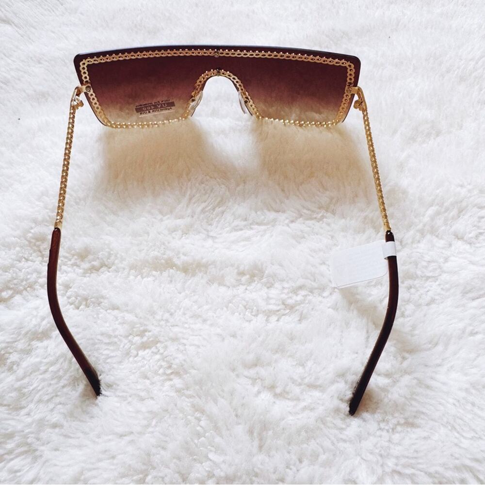 Christine Brown Chain Oversized Shield Sunglasses - Picture 9 of 12